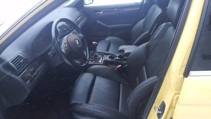Illustration for article titled Would You Pay $7,995 For This 2003 BMW 325XiT… Or Are You Yella?